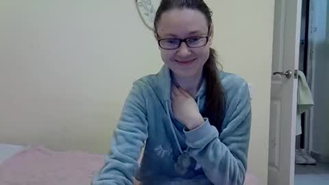 Zyuhre online show from February 3, 2025, 9:29 pm