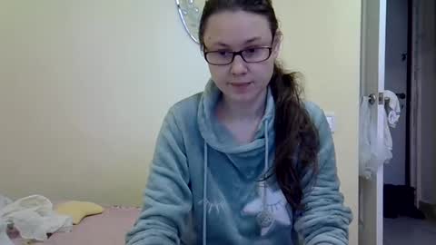 Zyuhre online show from February 28, 2025, 9:04 am