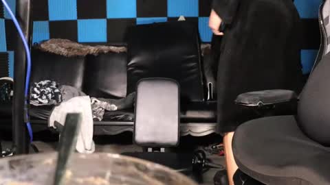 Greek God online show from December 22, 2024, 9:53 pm