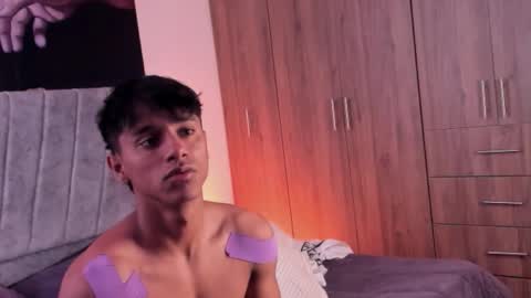 zyzz_1812 online show from October 13, 2025, 7:36 pm