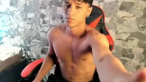 Snapshot of zyzz_1812 chatting on May 6, 2026, 7:08 pm zyzz_1812 online show from May 6, 2026, 7:08 pm