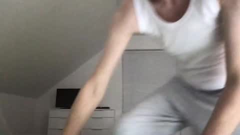 zzz123_cam online show from March 9, 2025, 6:32 pm