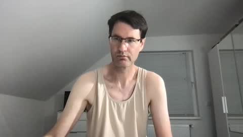 zzz123_cam online show from September 12, 2025, 2:17 pm