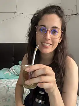 Snapshot of Lunaabbey chatting on July 31, 2026, 9:09 am Lunaabbey online show from July 31, 2026, 9:09 am