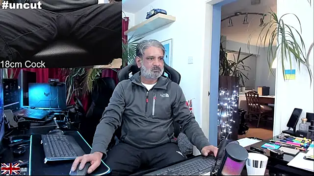 OnlineBossUK online show from November 17, 2025, 10:59 pm