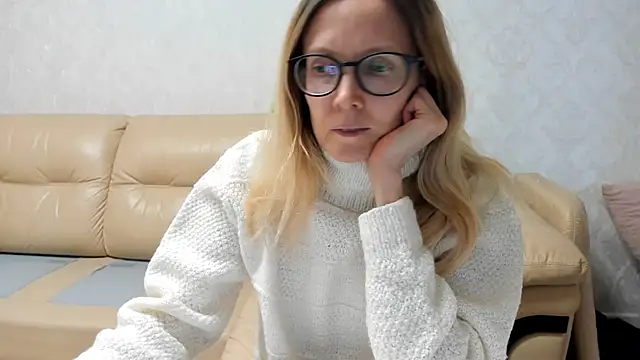 Snapshot of angelmommu chatting on March 2, 2025, 2:21 pm angelmommu online show from March 2, 2025, 2:21 pm