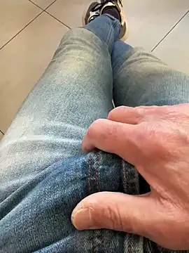 buodiculo online show from March 3, 2025, 3:20 pm