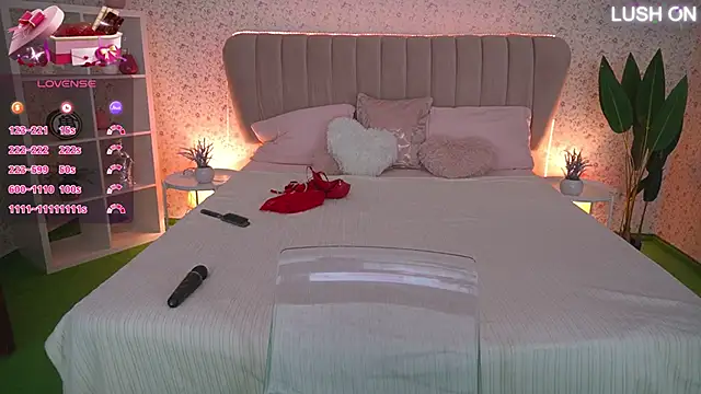 MissyMartinez online show from February 15, 2026, 3:42 pm