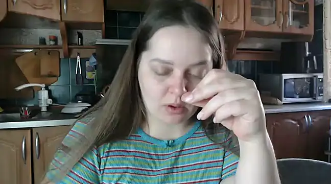 uliastar online show from March 8, 2025, 6:32 am