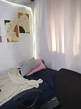 Snapshot of Samy-Candy chatting on December 19, 2024, 4:13 pm Samy-Candy online show from December 19, 2024, 4:13 pm