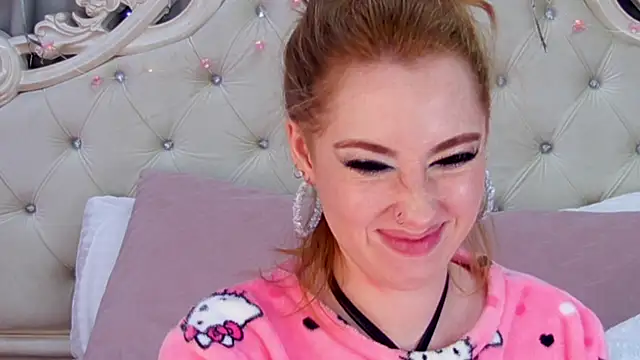 TinaBrook online show from February 13, 2025, 7:35 am