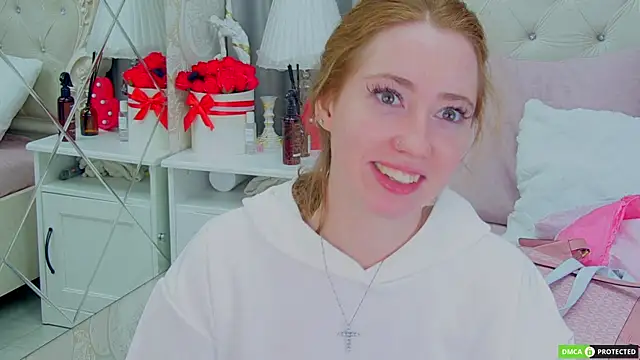 TinaBrook online show from November 11, 2025, 3:50 am