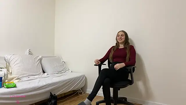 Snapshot of SunriseGuys chatting on February 6, 2026, 1:03 pm SunriseGuys online show from February 6, 2026, 1:03 pm