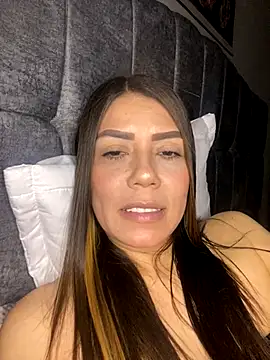 martina contreras online show from October 31, 2025, 7:09 am