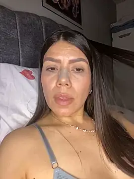 martina contreras online show from April 10, 2026, 12:05 am