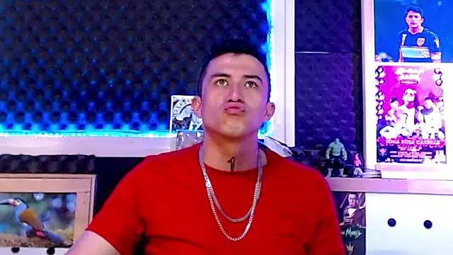 Darko0717 online show from February 19, 2025, 4:11 pm