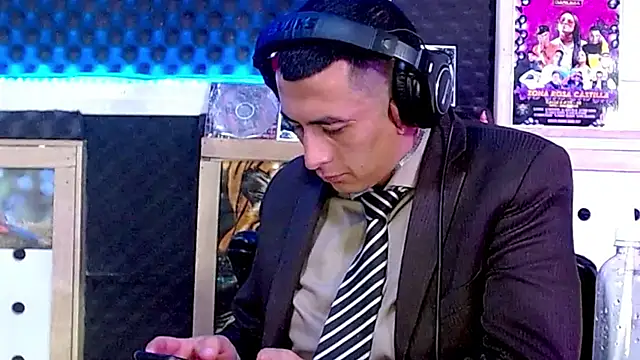 Darko0717 online show from March 18, 2025, 12:38 am