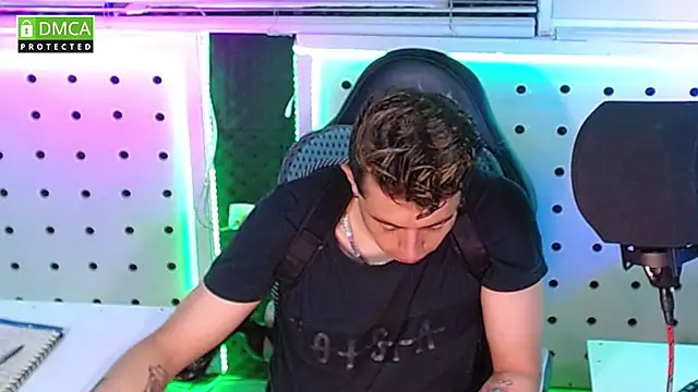 Darko0717 online show from October 7, 2025, 11:29 am