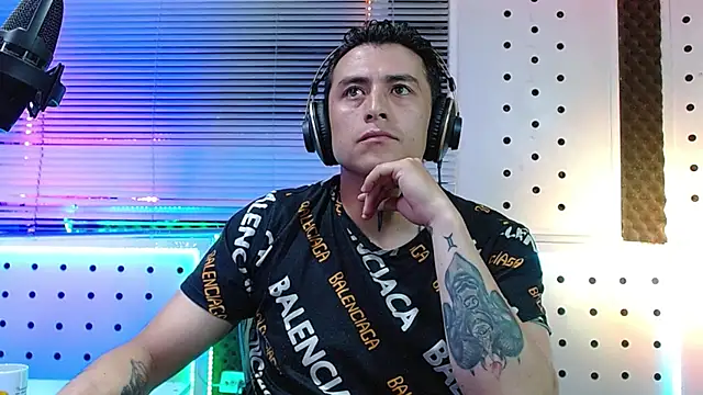 Darko0717 online show from April 5, 2026, 11:57 pm