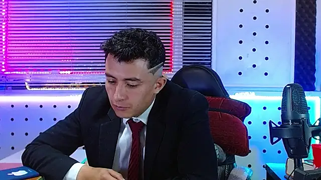 Darko0717 online show from June 3, 2026, 2:33 pm