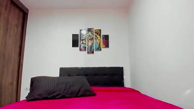 biiancaricoo01 online show from September 16, 2025, 9:27 pm