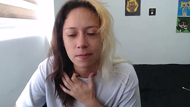 MommyMiaWs online show from October 15, 2025, 2:28 pm