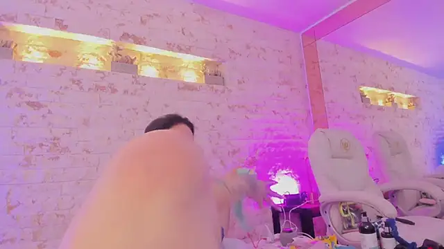 anette cooper online show from March 8, 2025, 6:43 am