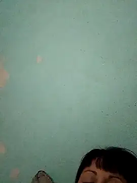 Snapshot of estefyzapata chatting on March 5, 2026, 12:17 am estefyzapata online show from March 5, 2026, 12:17 am