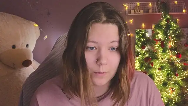 DjennaPalme online show from December 15, 2025, 3:22 am