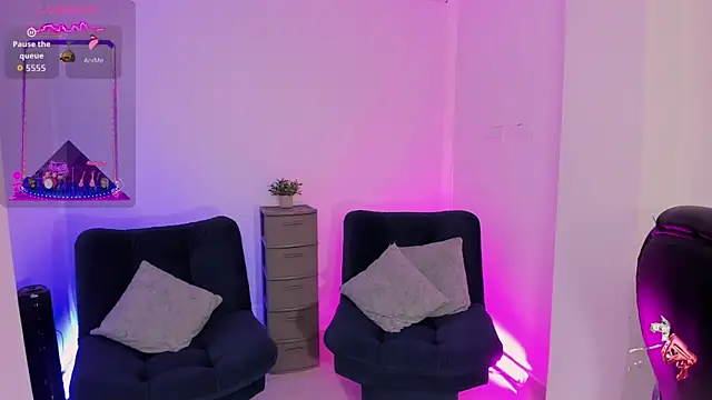 Snapshot of emilly_smith_1 chatting on November 13, 2025, 3:05 am emilly smith 1 online show from November 13, 2025, 3:05 am