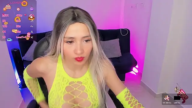 Snapshot of emilly_smith_1 chatting on November 29, 2025, 7:22 am emilly smith 1 online show from November 29, 2025, 7:22 am