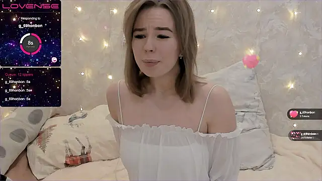 EvaSileZ online show from December 6, 2024, 5:33 pm