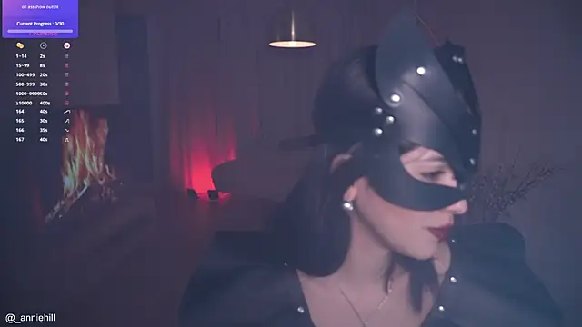 anniehillofficial online show from September 20, 2025, 8:32 pm