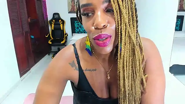 TAYLORR778 online show from January 16, 2025, 8:25 pm