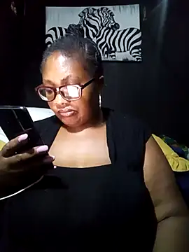 Snapshot of YELLOW_BONE chatting on January 15, 2025, 8:16 pm YELLOW BONE online show from January 15, 2025, 8:16 pm