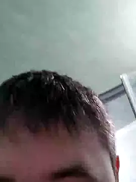 Snapshot of tores992 chatting on December 29, 2024, 8:04 pm tores992 online show from December 29, 2024, 8:04 pm