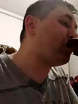 Snapshot of tores992 chatting on March 11, 2025, 9:37 pm tores992 online show from March 11, 2025, 9:37 pm