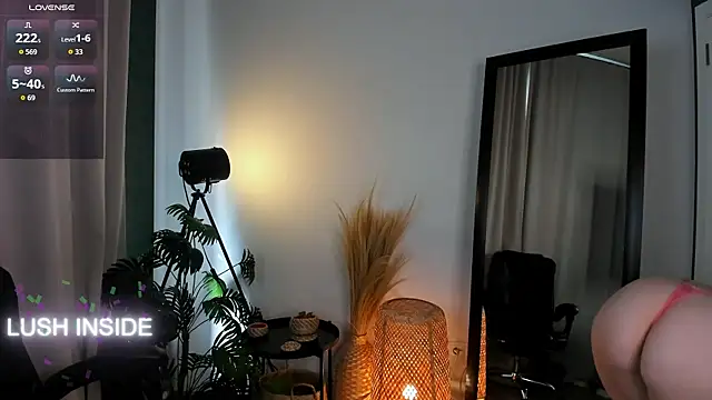 Pretty Alison online show from August 2, 2026, 2:26 pm