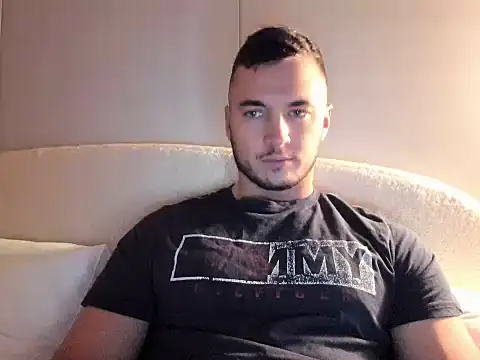 Snapshot of paulblack21 chatting on April 10, 2026, 7:40 pm paulblack21 online show from April 10, 2026, 7:40 pm