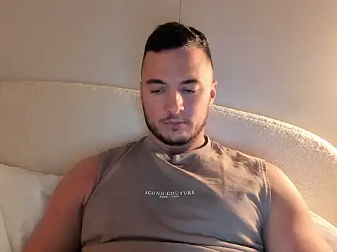 Snapshot of paulblack21 chatting on April 11, 2026, 7:40 pm paulblack21 online show from April 11, 2026, 7:40 pm