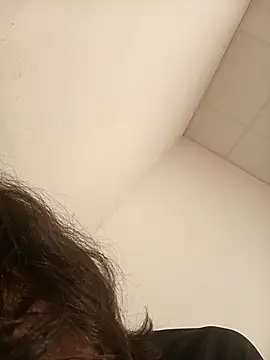 xxmoxxx online show from February 12, 2026, 9:32 pm