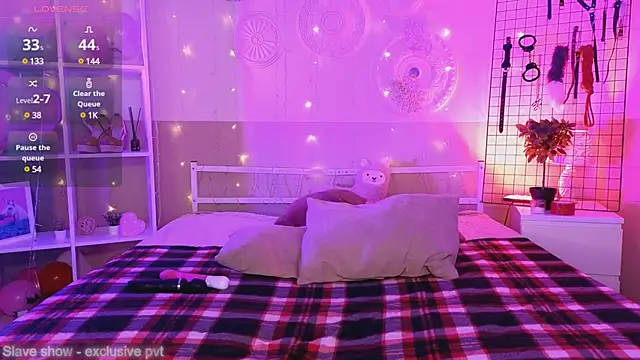 Snapshot of ServantBrook chatting on February 1, 2025, 4:46 am ServantBrook online show from February 1, 2025, 4:46 am