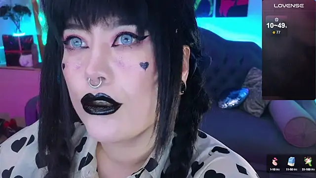 Snapshot of wickedxqueen chatting on December 10, 2024, 5:28 am wickedxqueen online show from December 10, 2024, 5:28 am