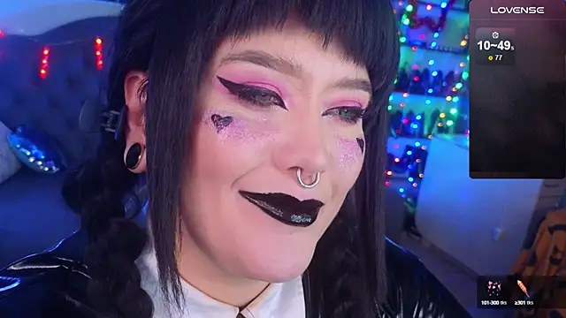 Snapshot of wickedxqueen chatting on December 20, 2024, 4:20 am wickedxqueen online show from December 20, 2024, 4:20 am