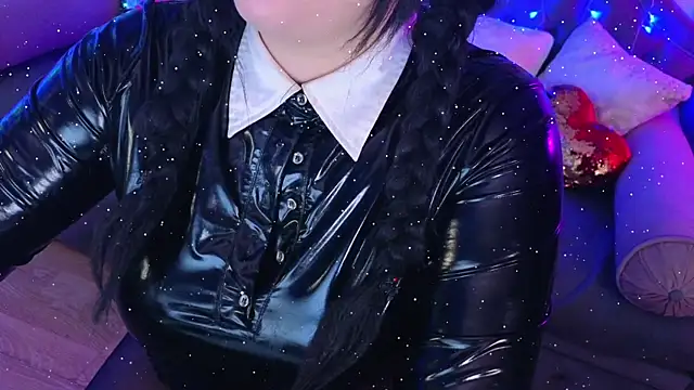 Snapshot of wickedxqueen chatting on January 1, 2025, 11:40 pm wickedxqueen online show from January 1, 2025, 11:40 pm