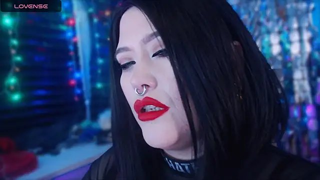 Snapshot of wickedxqueen chatting on January 25, 2025, 12:47 pm wickedxqueen online show from January 25, 2025, 12:47 pm