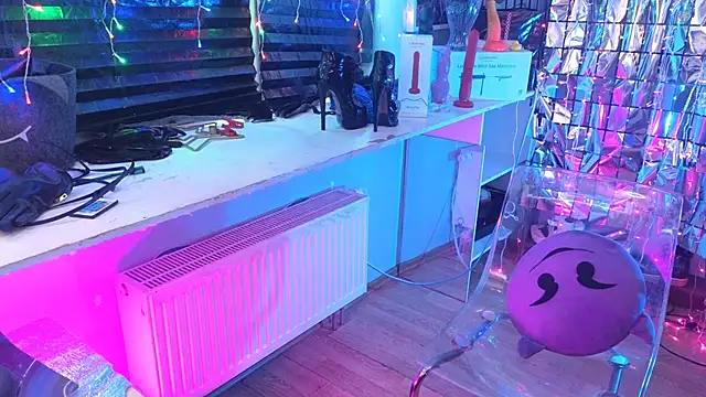 Snapshot of wickedxqueen chatting on March 2, 2025, 5:44 am wickedxqueen online show from March 2, 2025, 5:44 am