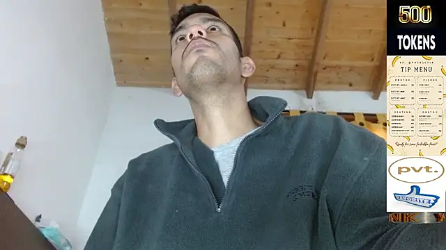 JohanyLatino online show from April 17, 2026, 11:46 am