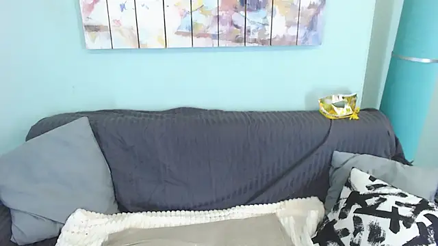 EverlyRays online show from January 15, 2025, 6:51 pm