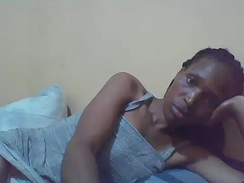 Smillie prety online show from October 31, 2025, 2:07 pm